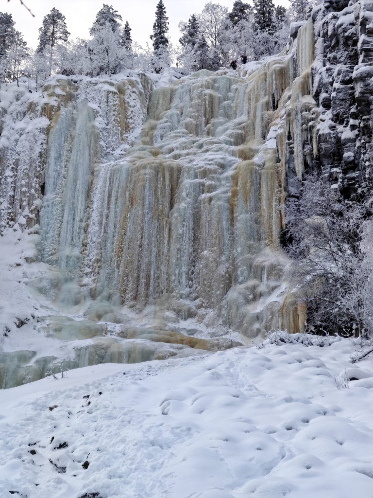 korouoma frozen waterfalls in Lapland